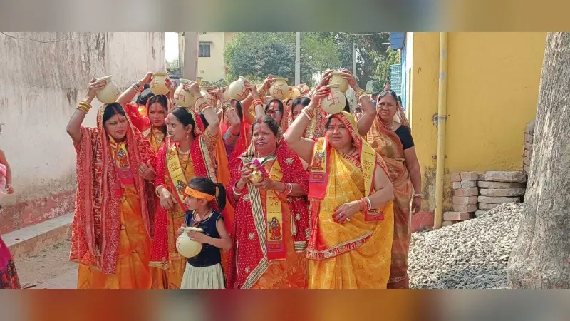 Deoghar news : भागवत कथा को लेकर निकाली गयी भव्य कलश शोभा यात्रा