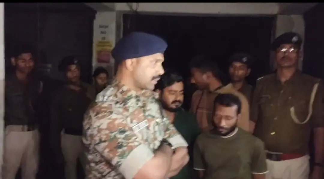 दो शराबी को पुलिस ने किया गिरफ्तार
