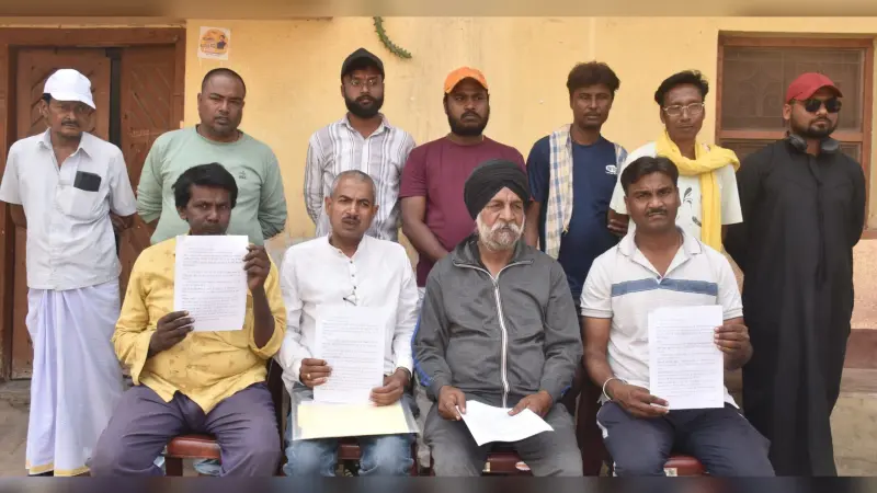 Bokaro News : वार्ड 34 के पार्षद पर साक्ष्य छुपा चुनाव लड़ने का आरोप