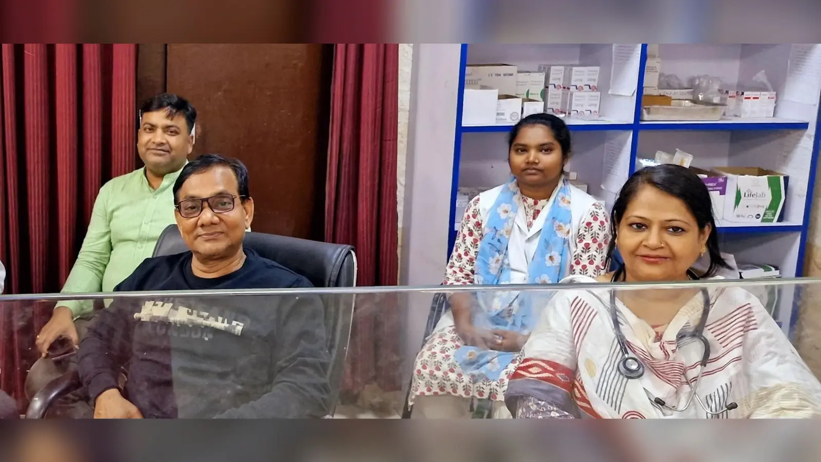 Bokaro News : इयरबड्स के लगातार उपयोग से बहरेपन का खतरा : सिविल सर्जन