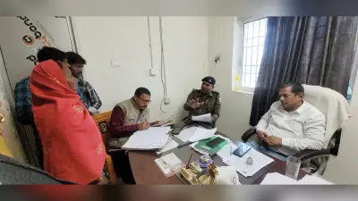 अंचल कार्यालय के जनता दरबार में आये 10 मामले