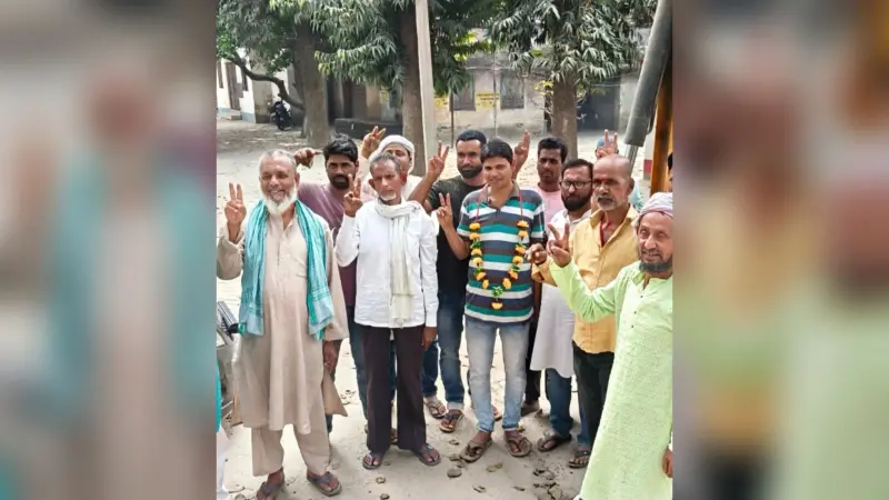 पैक्स चुनाव के लिए अध्यक्ष पद पर छह व सदस्य पद पर 15 अभ्यर्थियों ने भरा नामांकन