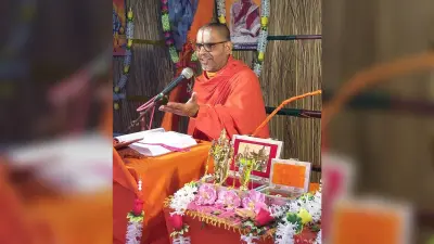 मनुष्य को मनन करना चाहिए कि मैं कौन हूं : जियर स्वामी जी महाराज