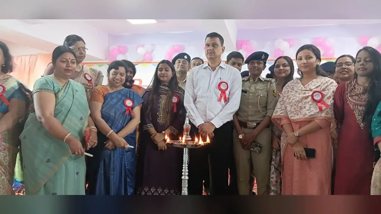 अंतरराष्ट्रीय महिला दिवस: उत्कृष्ट व बेहतर कार्य करने वाली महिलाओं को किया गया सम्मानित