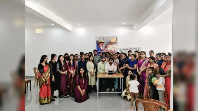 Deoghar news : महिलाओं ने अनुभव किये साझा, अपनी सफलता और संघर्ष की कहानी सुनायी