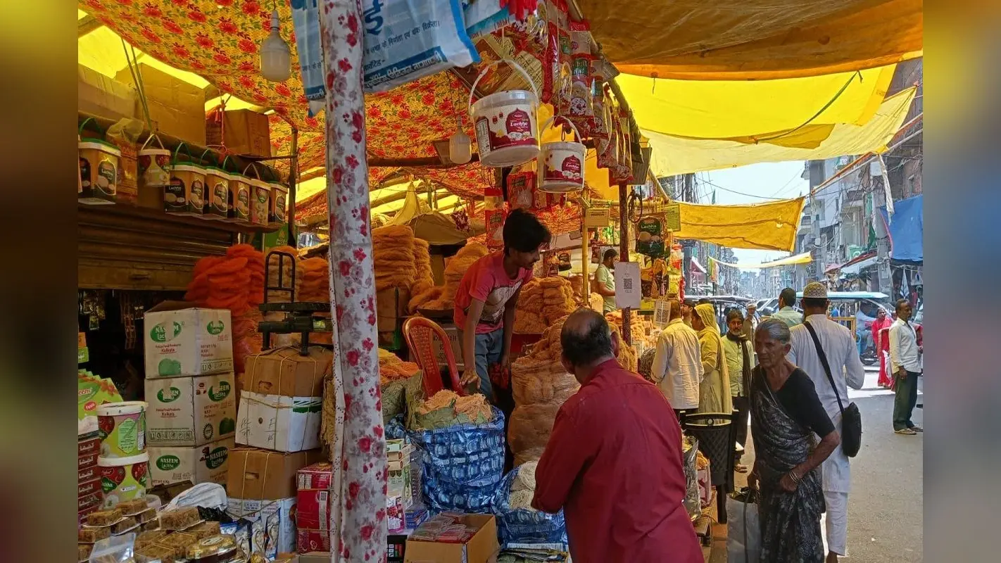 हजारीबाग में सज गया ईद बाजार, खरीदारों की उमड़ने लगी भीड़