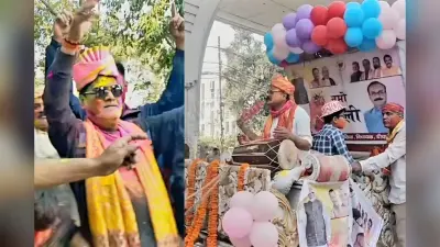 बिहार में होली की तस्वीरें: रामकृपाल ने लगाए ठुमके, पटना में मटन के लिए लंबी लाइन, तेजस्वी ने शेयर किया प्यारा वीडियो