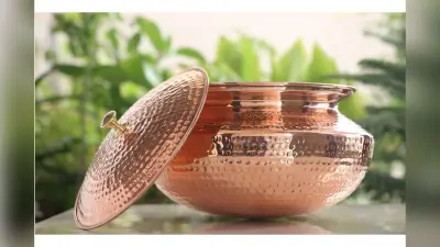 किचन में मौजूद इन चीजों से साफ करें तांबे के बर्तन- लौट आएगी नई जैसी शाइन