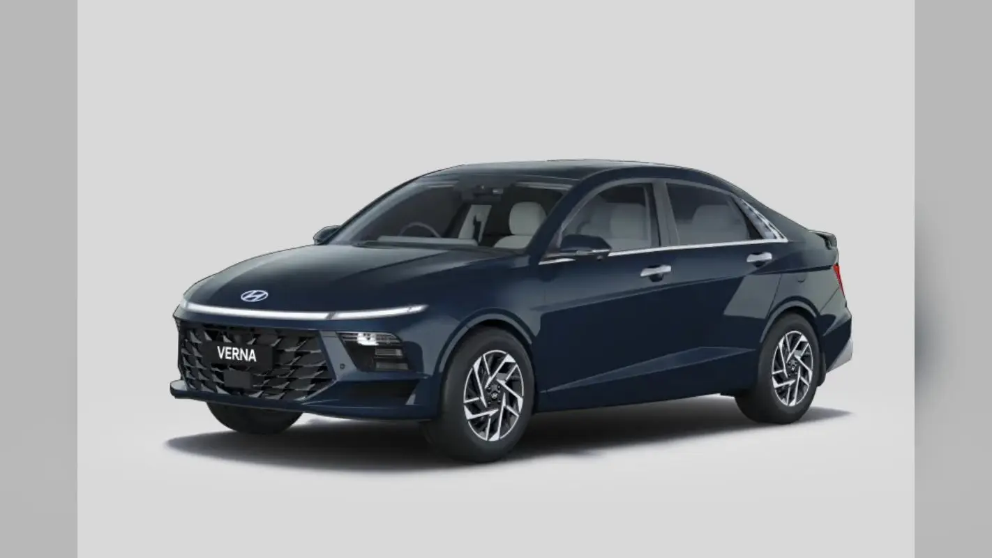 Hyundai Verna का अपडेटेड मॉडल लॉन्च, जानें कीमत, फीचर्स और इंजन डिटेल्स