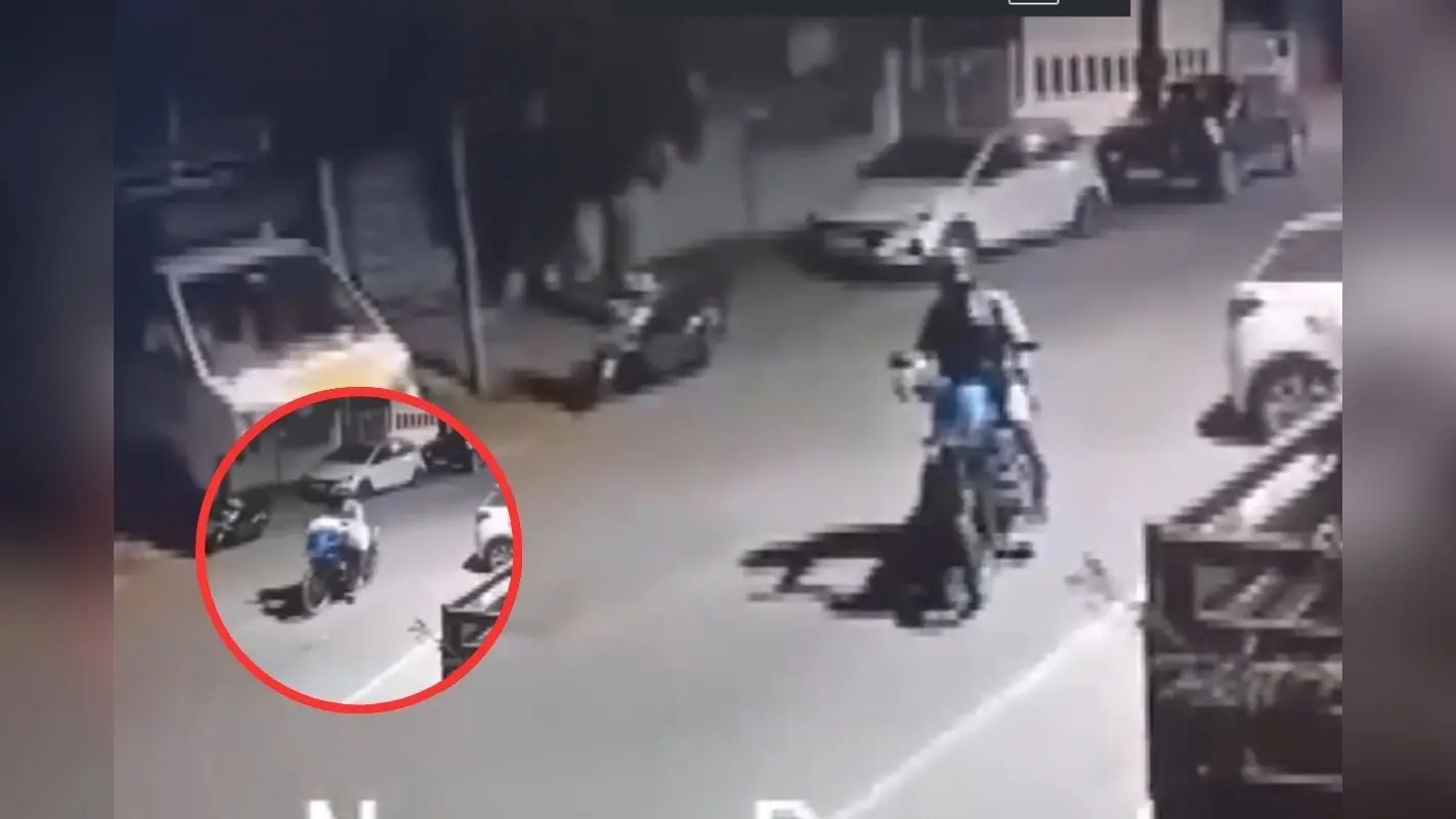 Video : LPG संकट के बीच बेंगलुरु में गैस सिलेंडर चोरी, कैमरे में कैद हुई वारदात