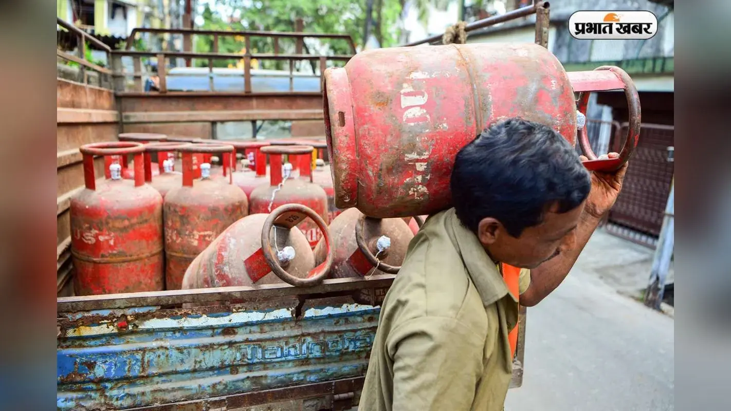 पटना में ₹1000 के पार पहुंचा LPG सिलेंडर, यूपी-बिहार में भी बढ़े दाम; यहां देखें हर शहर का रेट