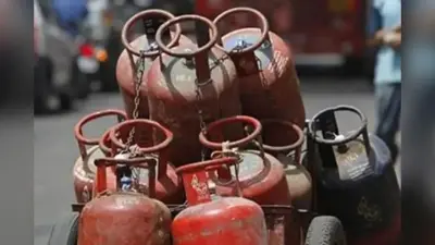 LPG किल्लत दूर करने के लिए सरकार की नई पहल, रेस्टोरेंट एसोसिएशन से बात करेंगी ये तीन कंपनियां