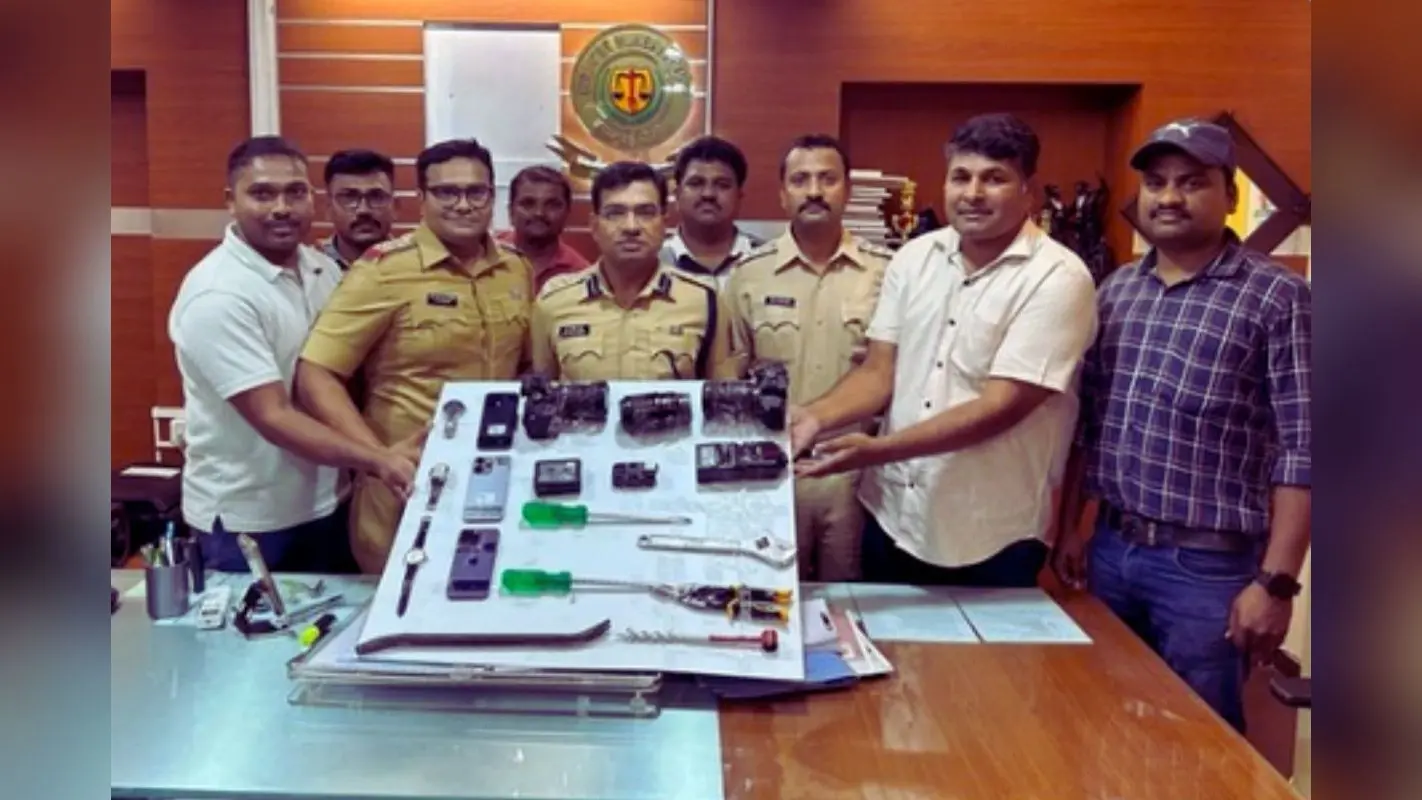 मुंबई पुलिस ने बिहार-बंगाल के चोर गिरोह का किया भंडाफोड़, लाखों का सामान बरामद