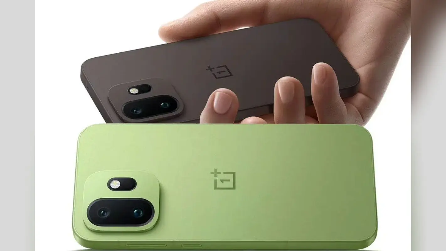 चीन लॉन्च से पहले OnePlus 15T का डिजाइन हुआ टीज, सामने आए ये फीचर्स