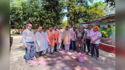 रांची डीसी के घर पर मनाई गई होली, प्रशासन हर स्तर पर सतर्क