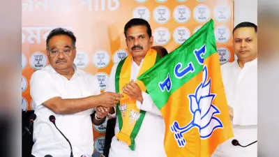 कांग्रेस को झटका, संतोष पाठक भाजपा में शामिल, शमिक भट्टाचार्य बोले- TMC वायरस से मिलेगी मुक्ति