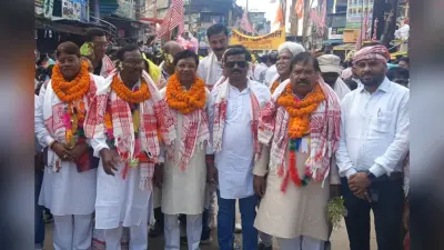 Gumla: सरहुल जुलूस में 60 हजार से अधिक भीड़, नगाड़ा और मांदर से गूंजा शहर