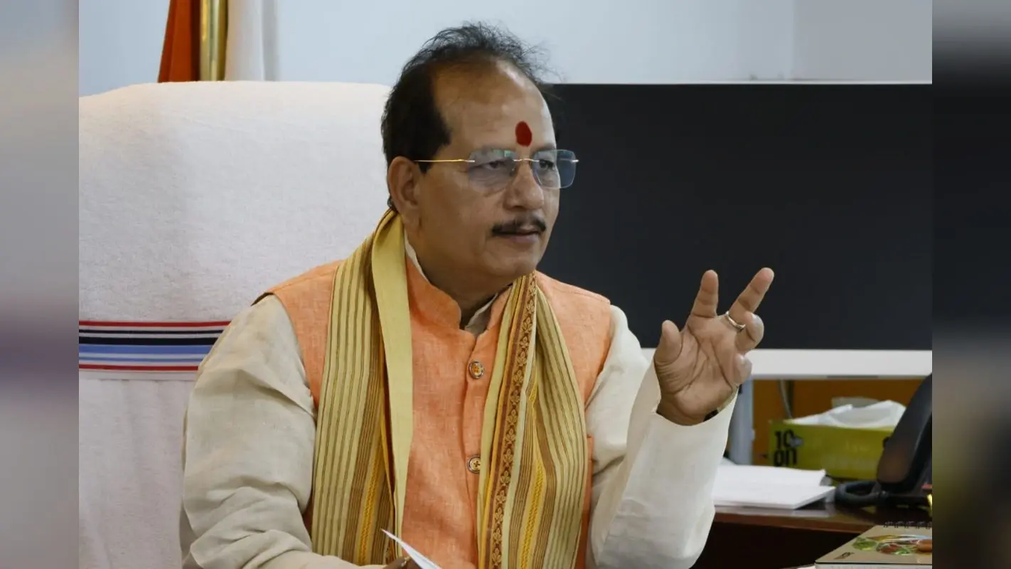 बिहार में हड़ताली अफसरों की खैर नहीं, सरकार ने दिए FIR के आदेश, डिप्टी सीएम ने दी चेतावनी