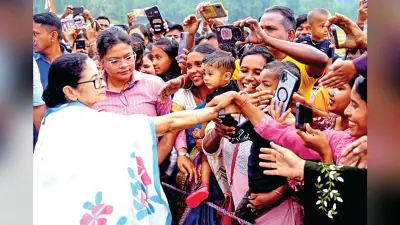 लोगों के बीच धार्मिक आधार पर नहीं होना चाहिए विभाजन : ममता