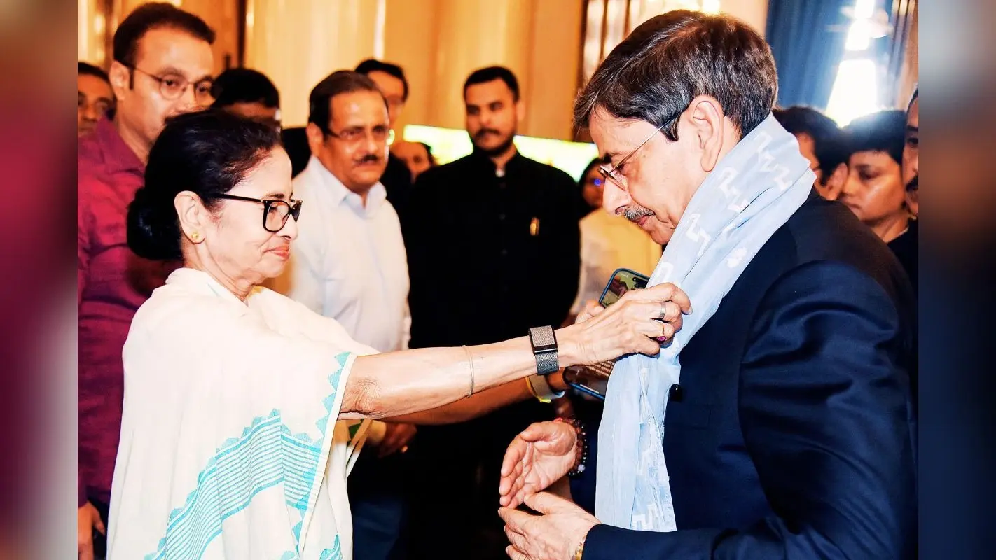 आरएन रवि ने किया मां दुर्गा को नमन, कहा- बंगाल की जनता की ‘अत्यंत निष्ठा’ से करूंगा सेवा