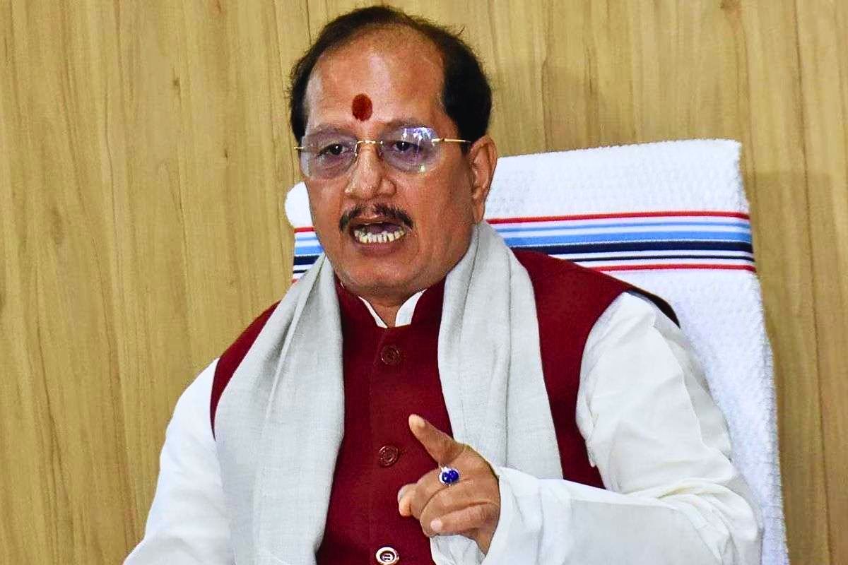 बिहार में जमीन सर्वे में लगे अमीनों के लिए सरकार का तोहफा, डिप्टी सीएम ने किया ये बड़ा ऐलान
