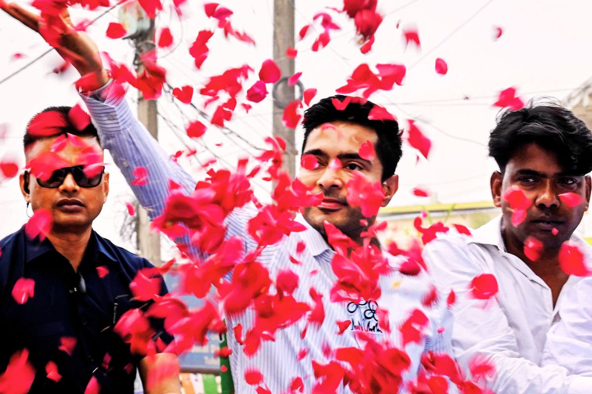 अभिषेक बनर्जी बोले- कांग्रेस को वोट दिया तो भाजपा जीतेगी, ममता बनर्जी ने अकेले लड़ी SIR की लड़ाई