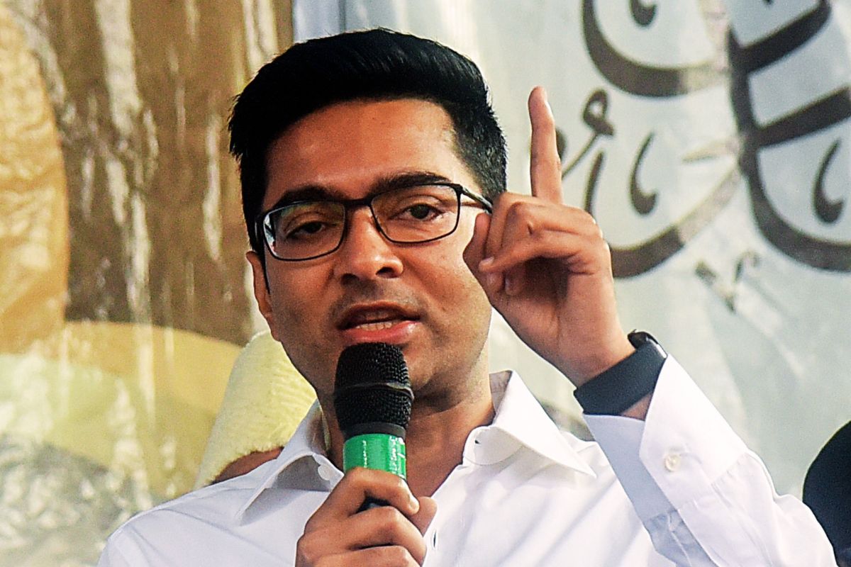 झारग्राम में अभिषेक बनर्जी का BJP पर हमला, कहा- UCC से खत्म हो जायेंगे आदिवासियों के रीति-रिवाज