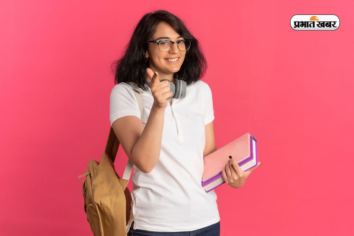 CBSE 10th Result 2026: CBSE कक्षा 10वीं का रिजल्ट जारी, इन वेबसाइट पर चेक करें