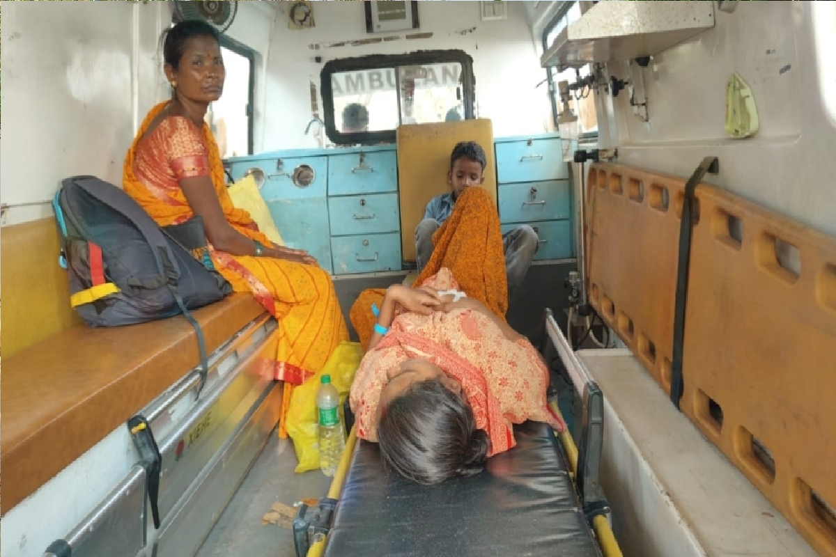 गुमला में जेठ ने छोटे भाई की पत्नी के पेट पर मारी लात, गर्भ में पल रहे दो जुड़वा मासूमों की मौत
