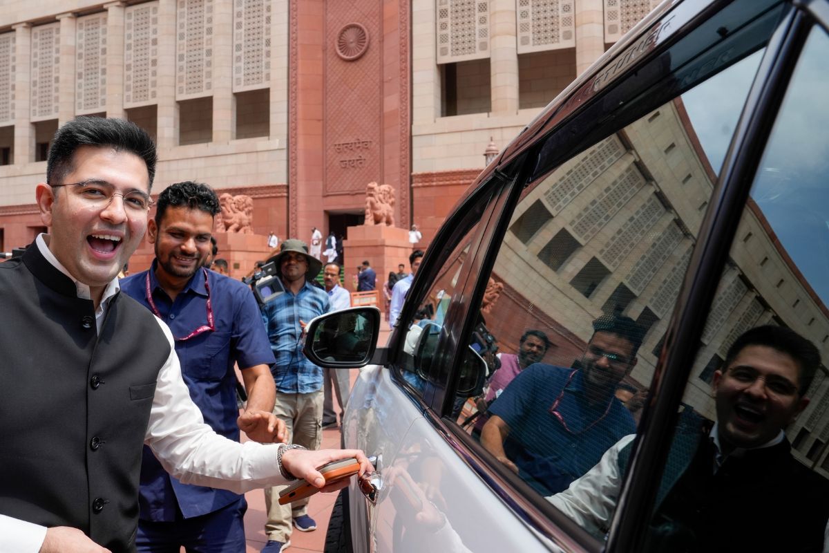 राघव चड्ढा क्या बनाएंगे Gen-Z की नई पार्टी? AAP से तनातनी के बीच आगे क्या प्लान