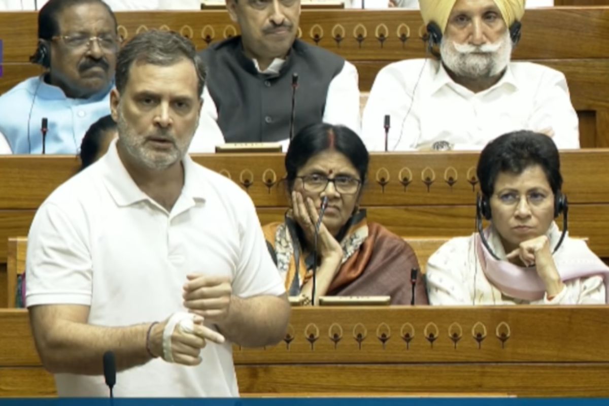 महिला आरक्षण बिल: लोकसभा में बरसे राहुल गांधी, कहा- भारत का चुनावी नक्शा बदलने की कोशिश