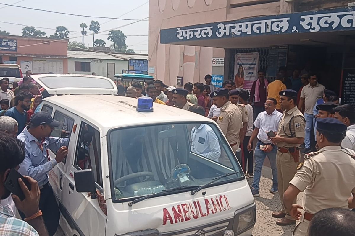 भागलपुर में स्कूल जा रहे तीन बच्चों को तेज रफ्तार कार ने उड़ाया, एक छात्रा की मौत, दो की स्थिति गंभीर