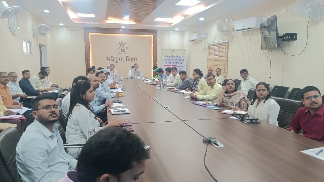 उर्वरक व एलपीजी कालाबाजारी पर सख्त कार्रवाई के निर्देश, पीएनजी विस्तार एवं आपूर्ति व्यवस्था सुदृढ़ करने पर जोर