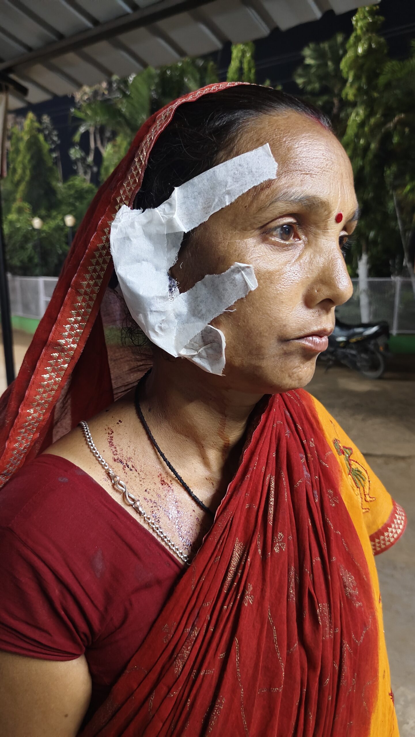 महिला व बेटी के साथ मारपीट, छेड़खानी के प्रयास का भी आरोप