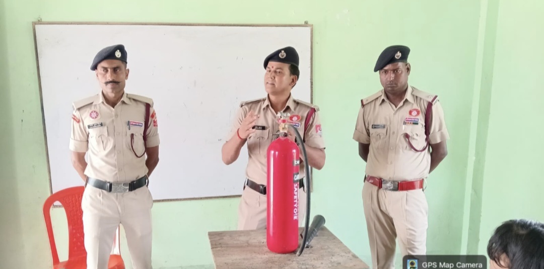 अग्निशमन सुरक्षा सप्ताह पर मॉकड्रिल से सिखाए गए बचाव के गुर