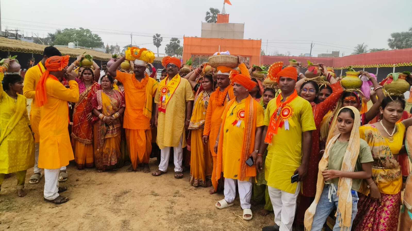 Bhagalpur news श्रीलक्ष्मी नारायण पंचकुंड महायज्ञ को लेकर कलश शोभायात्रा