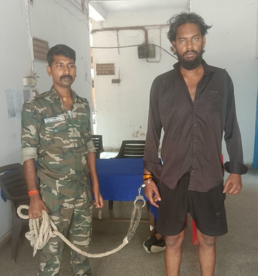 Bokaro News : सेक्टर 12 : मारपीट के आरोपी को पुलिस ने किया गिरफ्तार