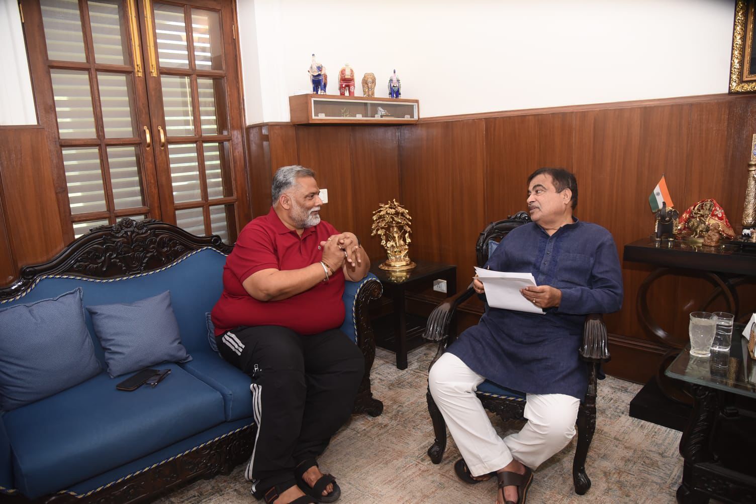 केंद्रीय सड़क परिवहन मंत्री से मिले पप्पू यादव, जनहित में जदिया बाजार में फ्लाई ओवर बनाने की मांग