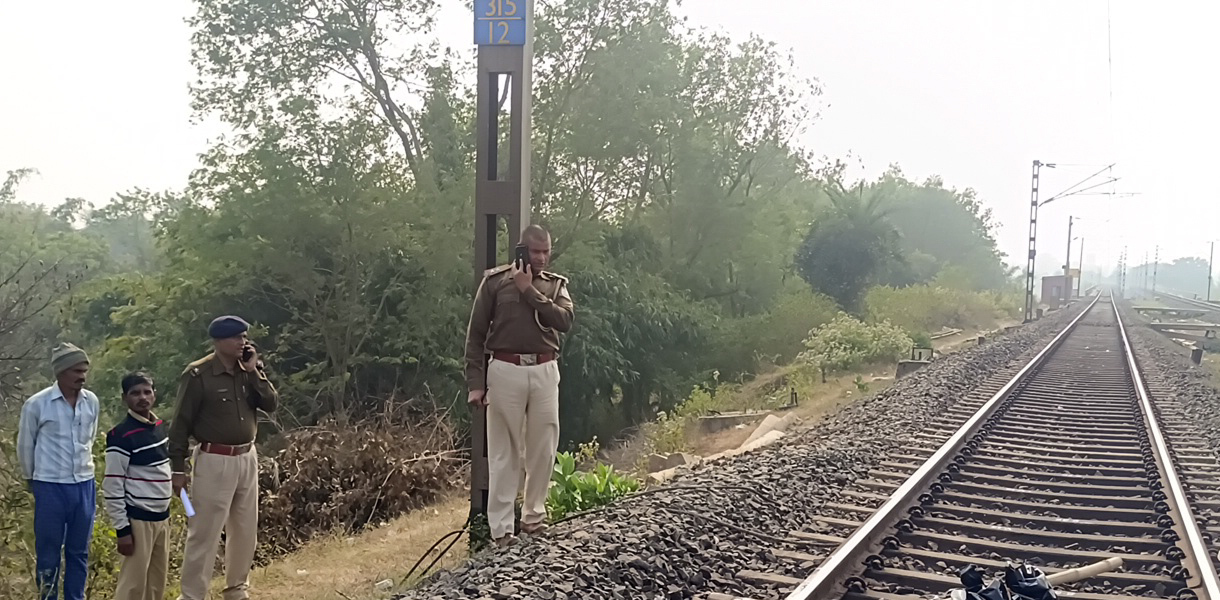 Deoghar news : रेलवे ट्रैक पर मिला युवक का क्षत-विक्षत शव, नही हो पायी शिनाख्त