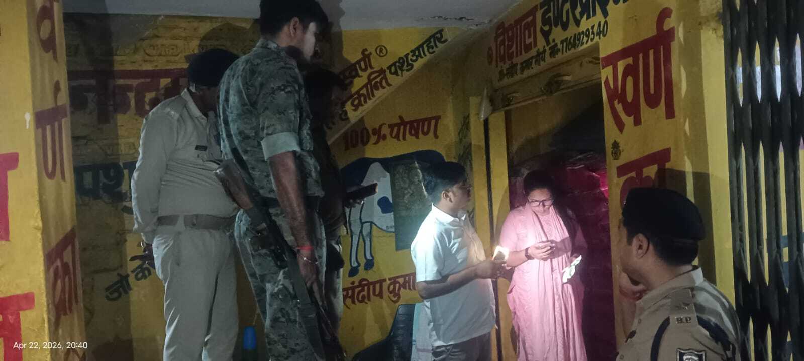 नशीली दवाओं के खिलाफ मेडिकल दुकानों पर छापेमारी, मचा हड़कंप