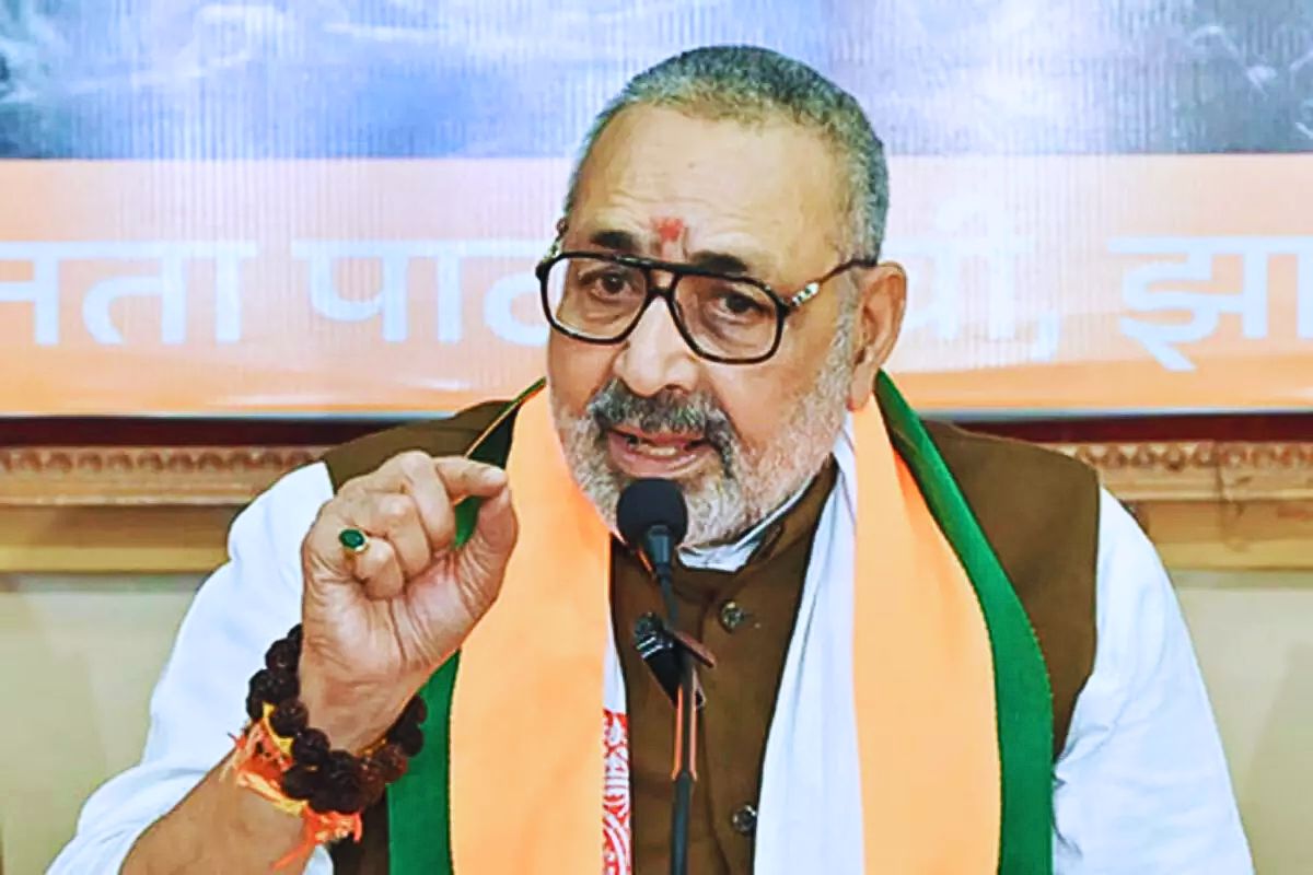 गिरिराज सिंह का ममता सरकार पर हमला, बोले- बंगाल को लूटने वालों का हिसाब होगा, तेजस्वी पर भी कसा तंज