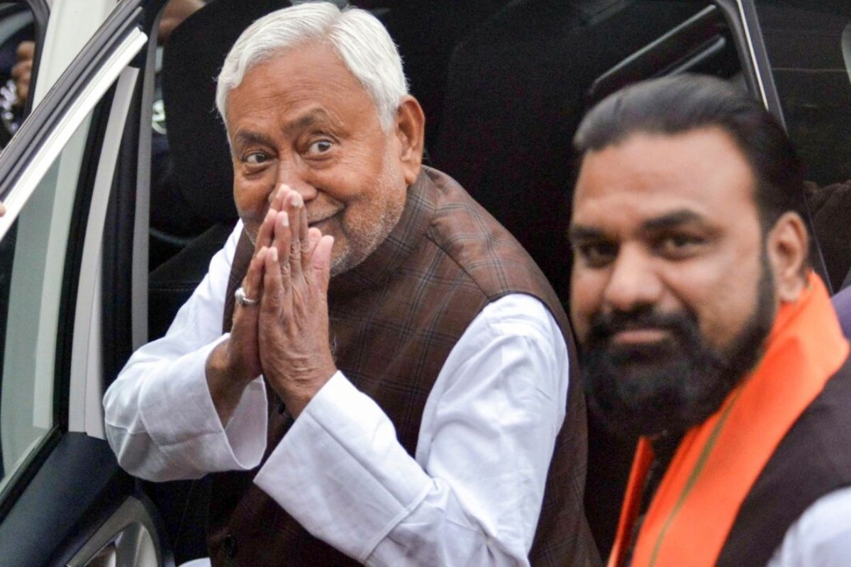 बिहार में कब तक बन सकती है नई सरकार? दिल्ली में BJP की बड़ी बैठक, नीतीश 14 को कर सकते हैं रिजाइन