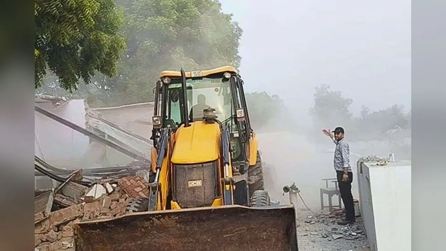 सीएम सम्राट की चेतावनी के बाद बिहार में बुलडोजर एक्शन शुरू, आरा में 146 लोगों को नोटिस