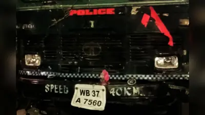 ‘फेक न्यूज’ का युद्ध : आसनसोल में बेकाबू बस ने मचायी तबाही, TMC ने CISF पर मढ़ा दोष, सच निकला कुछ और