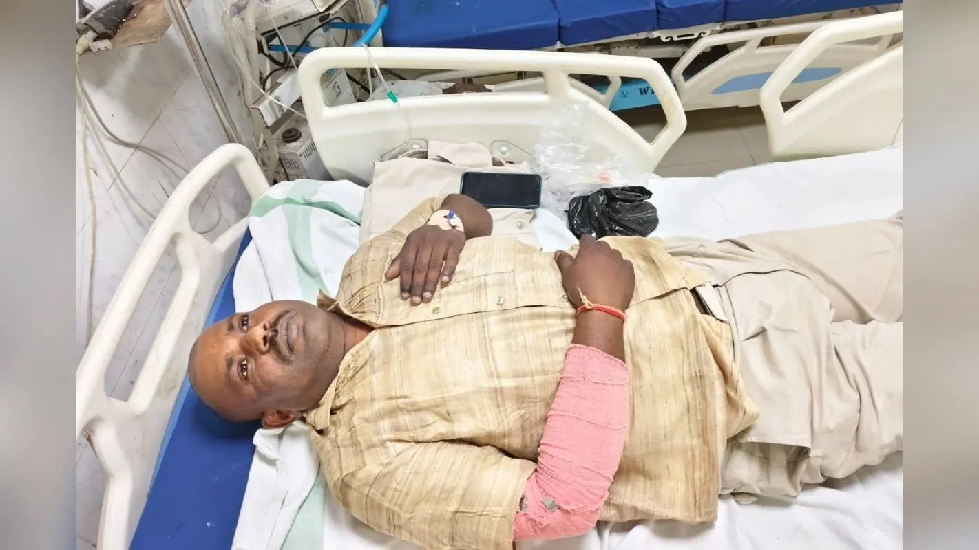बिहार में ASI का तोड़ा हाथ, फिर जमकर की धुनाई, वार्ड पार्षद और उनके साथियों ने बोला हमला