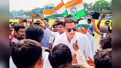 बहरमपुर की सड़कों पर अजहरुद्दीन, अधीर चौधरी के काम आयेगा क्रिकेटर कार्ड?