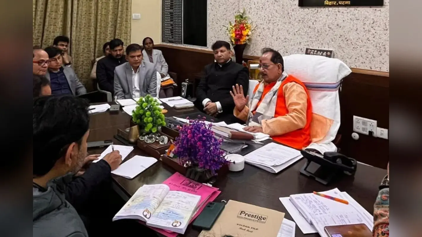 डिप्टी सीएम विजय सिन्हा आज DCLR के साथ करेंगे बैठक, इन मुद्दों पर होगी चर्चा