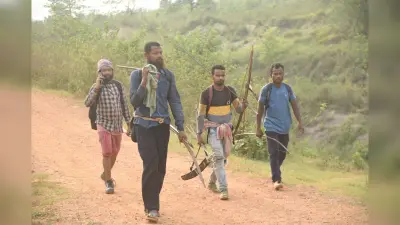 सेंदरा वीरों ने चार हिरण, तीन सूअर व एक खरगोश शिकार कर लिया, वनविभाग ने किया इनकार