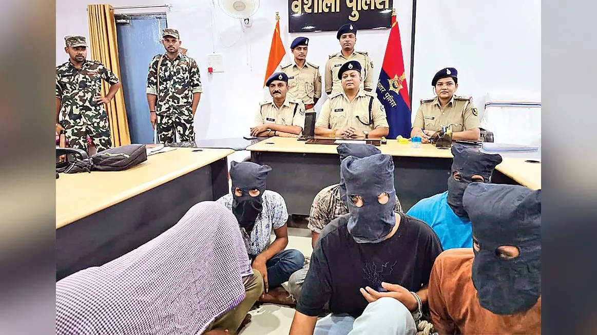 वाहन जांच में 15 लाख की हेरोइन के साथ सात तस्कर गिरफ्तार