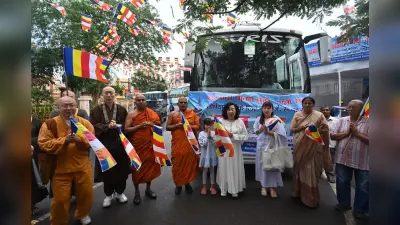 Gaya News : बुद्ध जयंती की शुरुआत, श्रद्धालुओं से गुलजार हुआ महाबोधि परिसर